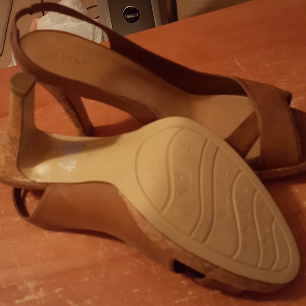 Shoes - Picture 3 of 3